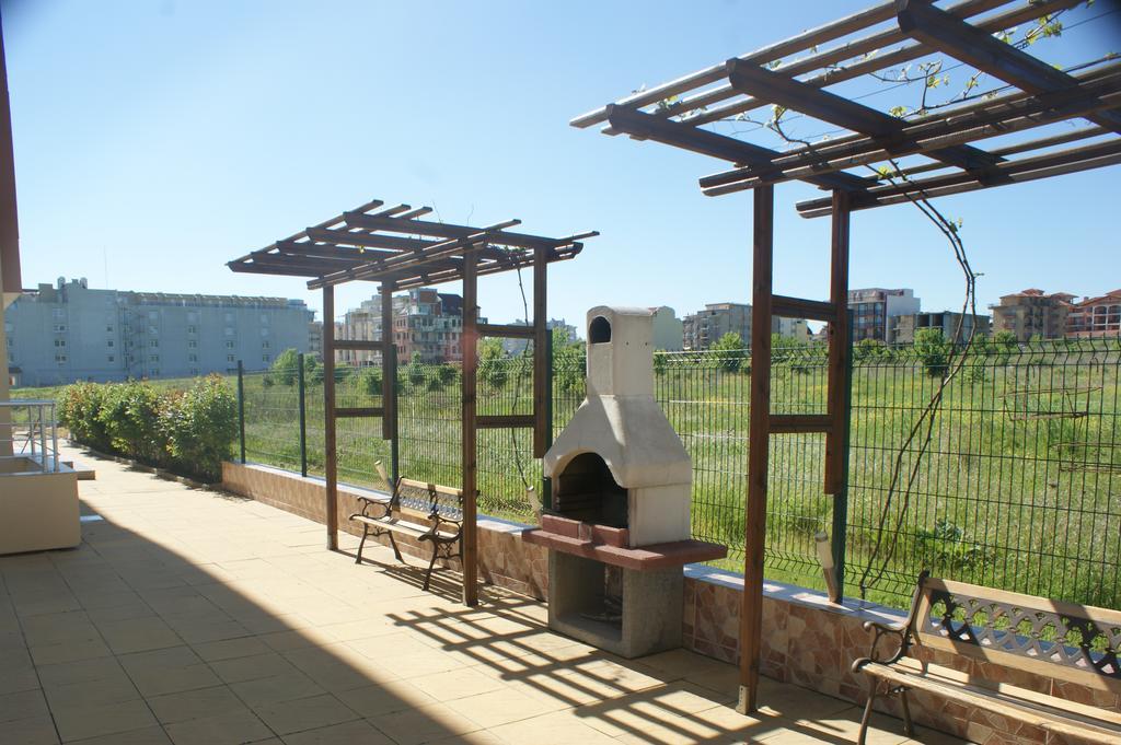 Pearl Sunshine Appartments Primorsko Buitenkant foto